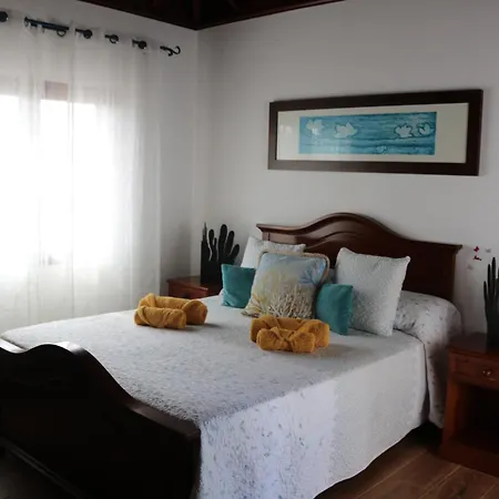 Casona El Faro De Macher