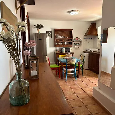 Casona El Faro De Apartment Macher